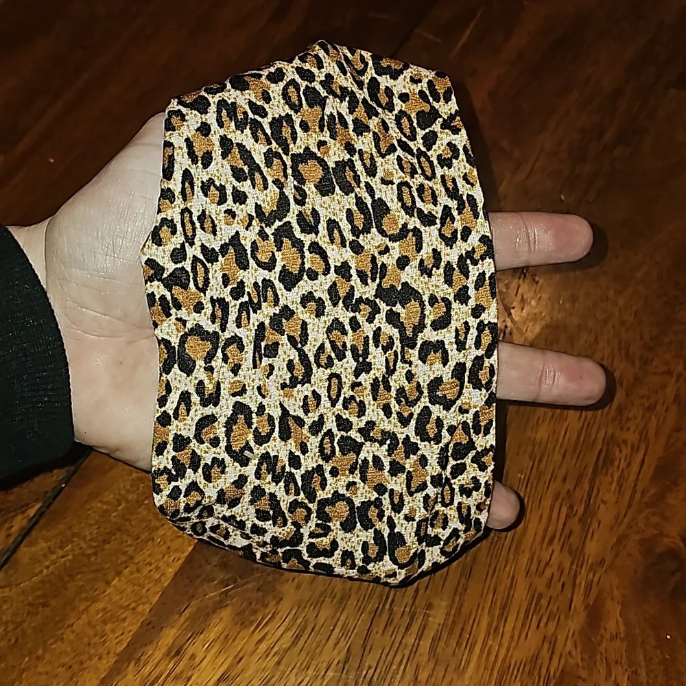 Leopard Print Knotted Headband, toddler/baby. Nwots